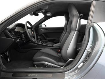 Porsche 992 II GT3 Mit Touring-Paket — photo 12
