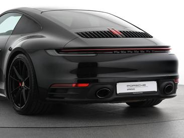 Porsche 992 I Carrera 4S — photo 8