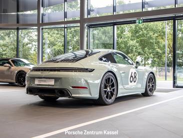 Porsche 992 II Carrera T — photo 6