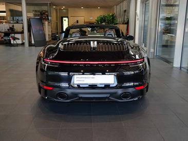 Porsche 992 I Carrera Cabriolet — photo 16