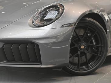 Porsche 992 II Targa 4 GTS — photo 6