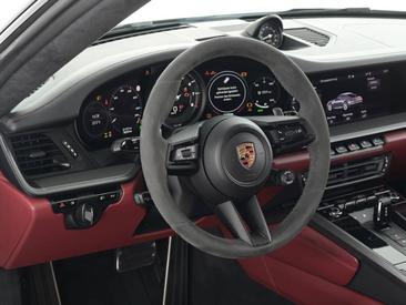 Porsche 992 I Carrera 4S — photo 13