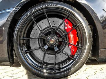Porsche 992 II Carrera GTS — photo 9