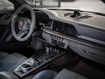 Porsche 992 II Carrera 4 GTS — photo 12