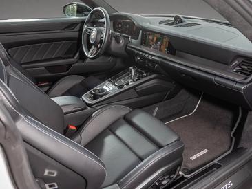 Porsche 992 II Carrera GTS — photo 21