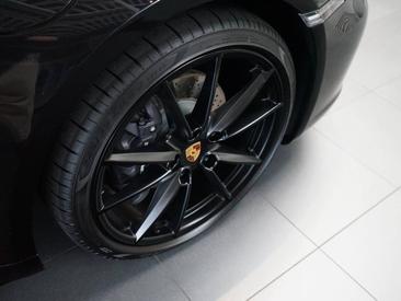 Porsche 992 I Carrera Cabriolet — photo 18