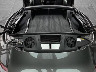 Porsche 991 II Targa 4 GTS — photo 10
