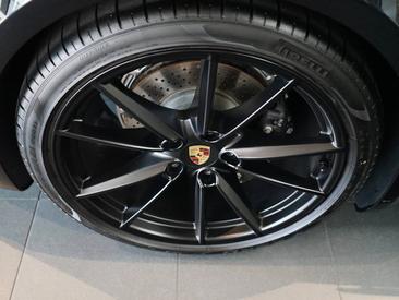 Porsche 992 I Carrera Cabriolet — photo 19