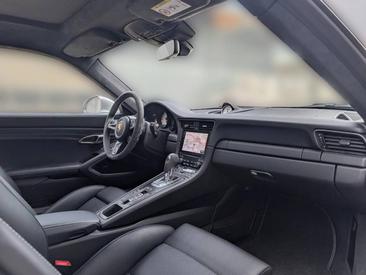 Porsche 991 II Turbo S — photo 11