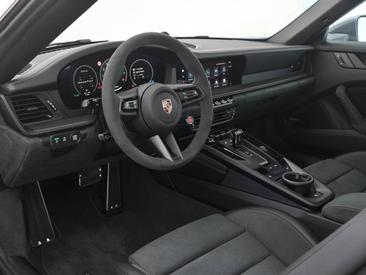 Porsche 992 II Targa 4 GTS — photo 11