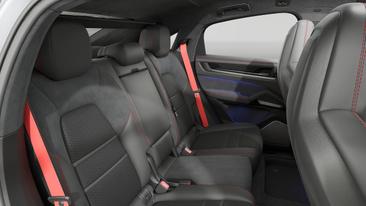 Porsche Cayenne III GTS Coupé — photo 13