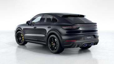 Porsche Cayenne III Turbo GT — photo 3