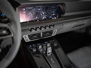 Porsche 992 II Carrera 4 GTS — photo 24