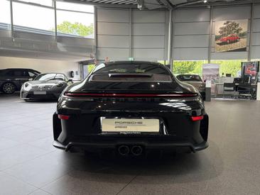 Porsche 992 II GT3 Mit Touring-Paket — photo 4