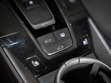 Porsche 992 II Carrera 4 GTS — photo 26