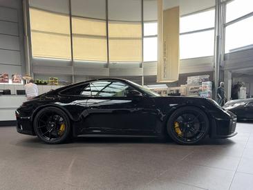 Porsche 992 II GT3 Mit Touring-Paket — photo 6