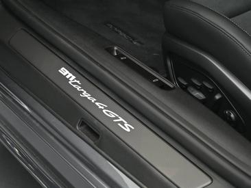 Porsche 992 II Targa 4 GTS — photo 22