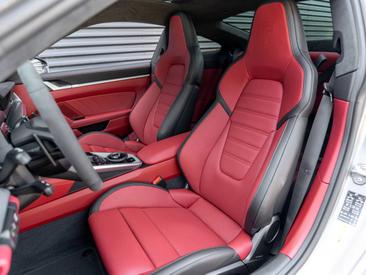 Porsche 992 II Turbo S — photo 26