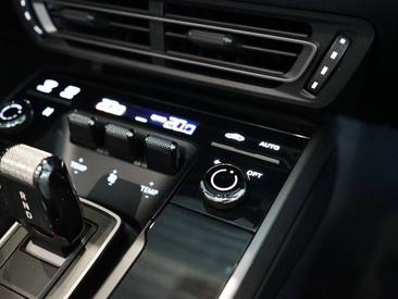 Porsche 992 I Carrera Cabriolet — photo 32