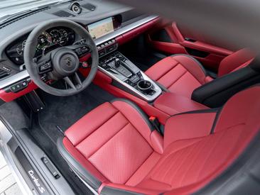 Porsche 992 II Turbo S — photo 29
