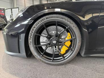 Porsche 992 II GT3 Mit Touring-Paket — photo 13