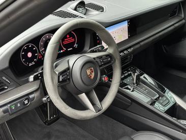 Porsche 992 II Targa 4 GTS — photo 9
