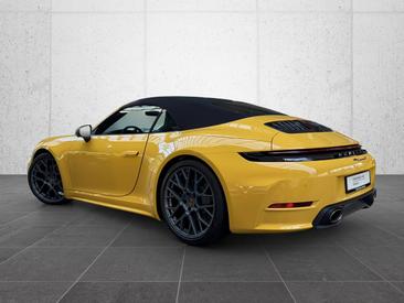 Porsche 992 II Carrera T Cabriolet — photo 3