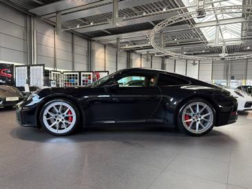 Porsche 992 II Carrera GTS — photo 2