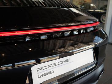 Porsche 992 I Carrera Cabriolet — photo 45