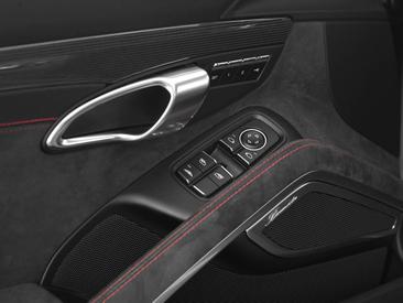 Porsche 991 II Carrera 4 GTS Cabriolet — photo 24