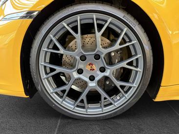 Porsche 992 II Carrera T Cabriolet — photo 9