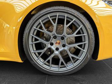 Porsche 992 II Carrera T Cabriolet — photo 11