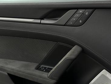 Porsche 992 II Targa 4 GTS — photo 22