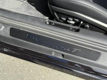 Porsche 992 II Carrera T Cabriolet — photo 21