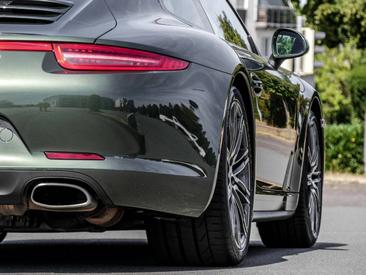 Porsche 991 I Carrera 4 — photo 9
