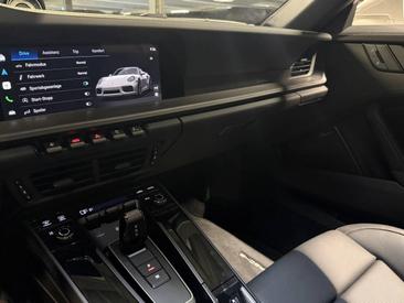 Porsche 992 II Turbo S Cabriolet — photo 19