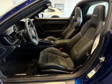 Porsche 992 I Targa 4 GTS — photo 16