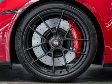 Porsche 992 II Carrera GTS Cabriolet — photo 4