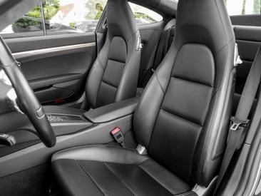 Porsche 991 I Carrera 4 — photo 12