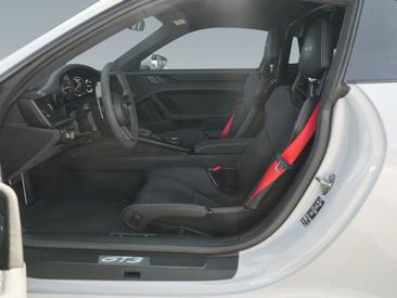 Porsche 992 I GT3 — photo 13