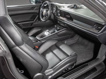 Porsche 992 I Carrera 4 GTS — photo 17