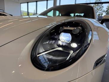 Porsche 992 I Carrera S Cabriolet — photo 9