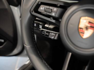 Porsche 992 II Carrera GTS Cabriolet — photo 20
