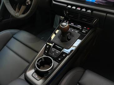 Porsche 992 II Carrera T Cabriolet — photo 23