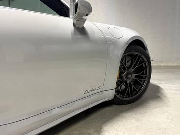 Porsche 992 II Turbo S Cabriolet — photo 27