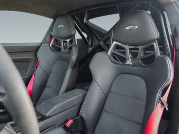 Porsche 992 I GT3 — photo 14