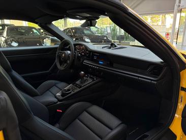 Porsche 992 II Carrera T Cabriolet — photo 30