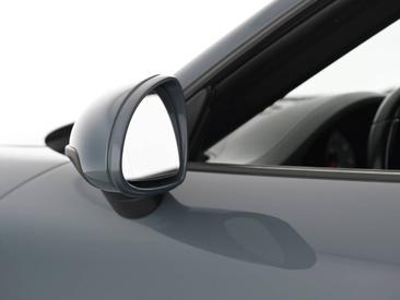 Porsche 991 II Carrera 4 GTS Cabriolet — photo 9
