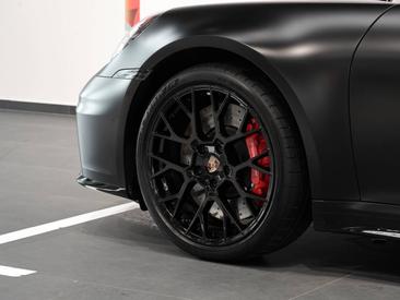 Porsche 992 II Carrera 4 GTS Cabriolet — photo 10