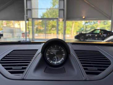 Porsche 992 II Carrera T Cabriolet — photo 31